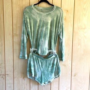 2 piece long sleeve short pj  set